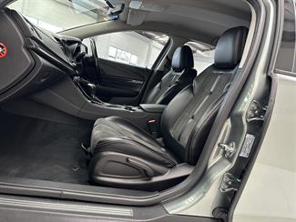 2016 Holden Commodore - Thumbnail