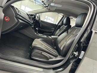 2015 Holden Commodore - Thumbnail