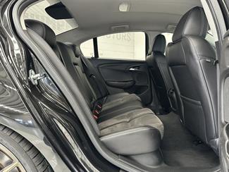 2015 Holden Commodore - Thumbnail