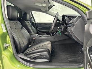 2015 Holden Commodore - Thumbnail