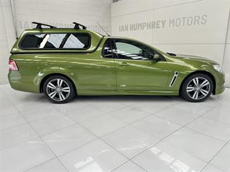 2015 Holden Commodore - Thumbnail