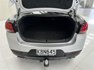 2016 Holden Commodore - Thumbnail