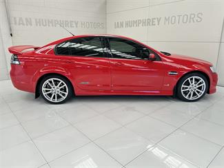 2011 Holden Commodore - Thumbnail