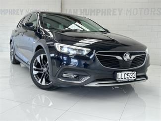 2018 Holden Commodore - Thumbnail