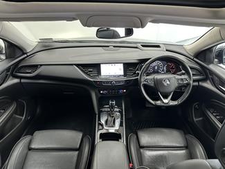 2018 Holden Commodore - Thumbnail