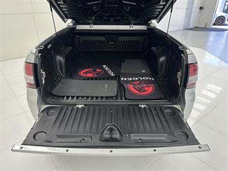 2007 Holden Commodore - Thumbnail