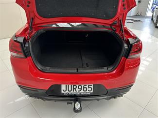 2016 Holden Commodore - Thumbnail
