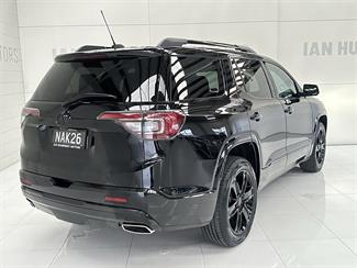 2020 Holden Acadia - Thumbnail