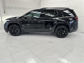 2020 Holden Acadia - Thumbnail