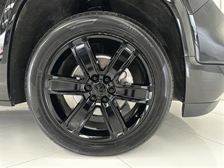 2020 Holden Acadia - Thumbnail