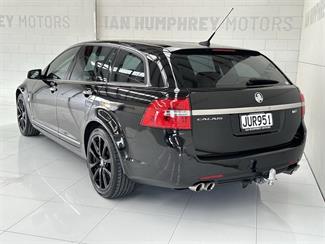 2016 Holden Commodore - Thumbnail
