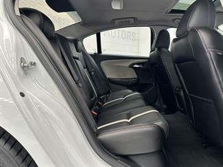 2014 Holden Commodore - Thumbnail