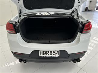 2014 Holden Commodore - Thumbnail