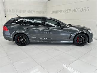 2017 Holden Commodore - Thumbnail