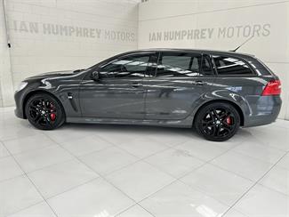 2017 Holden Commodore - Thumbnail