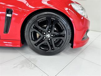 2015 Holden Commodore - Thumbnail