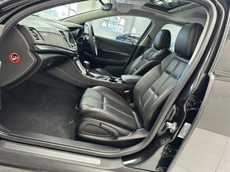 2016 Holden Commodore - Thumbnail