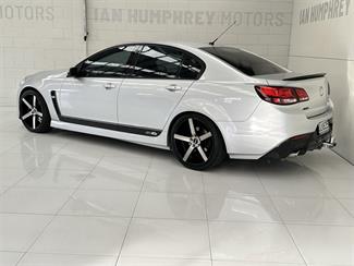 2015 Holden Commodore - Thumbnail