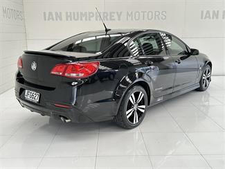 2015 Holden Commodore - Thumbnail