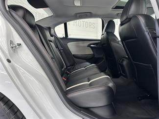 2013 Holden Commodore - Thumbnail