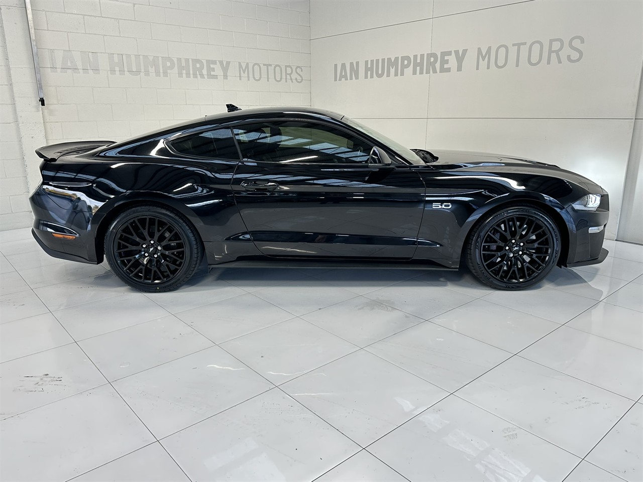 2022 Ford Mustang