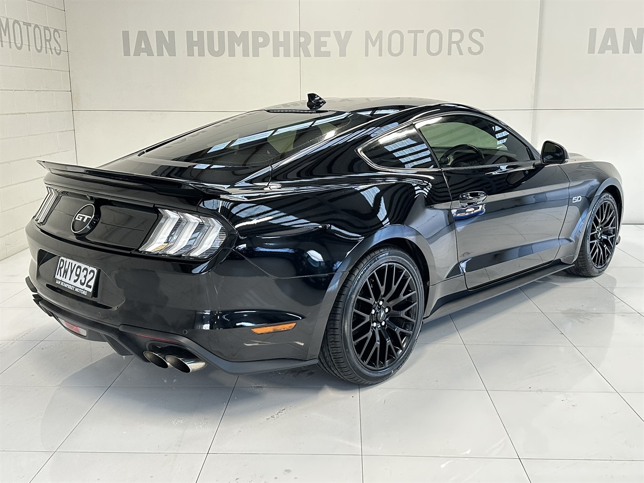 2022 Ford Mustang