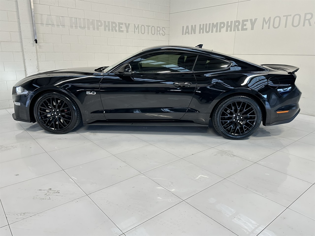 2022 Ford Mustang