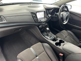 2015 Holden Commodore - Thumbnail