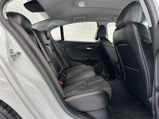 2015 Holden Commodore - Thumbnail