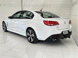 2015 Holden Commodore - Thumbnail
