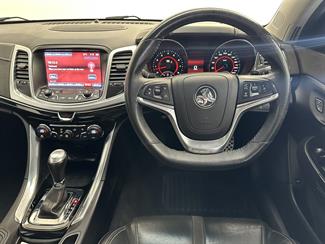 2017 Holden Commodore - Thumbnail
