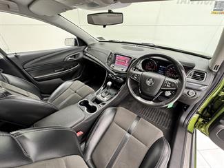 2015 Holden Commodore - Thumbnail