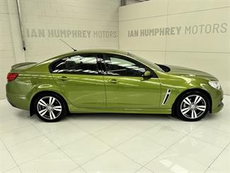 2015 Holden Commodore - Thumbnail