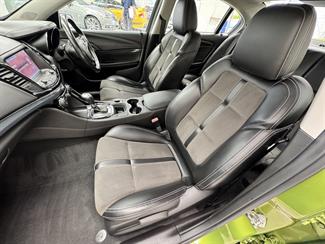 2015 Holden Commodore - Thumbnail