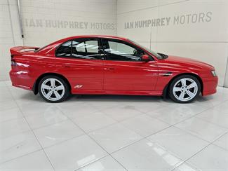 2005 Holden Commodore - Thumbnail