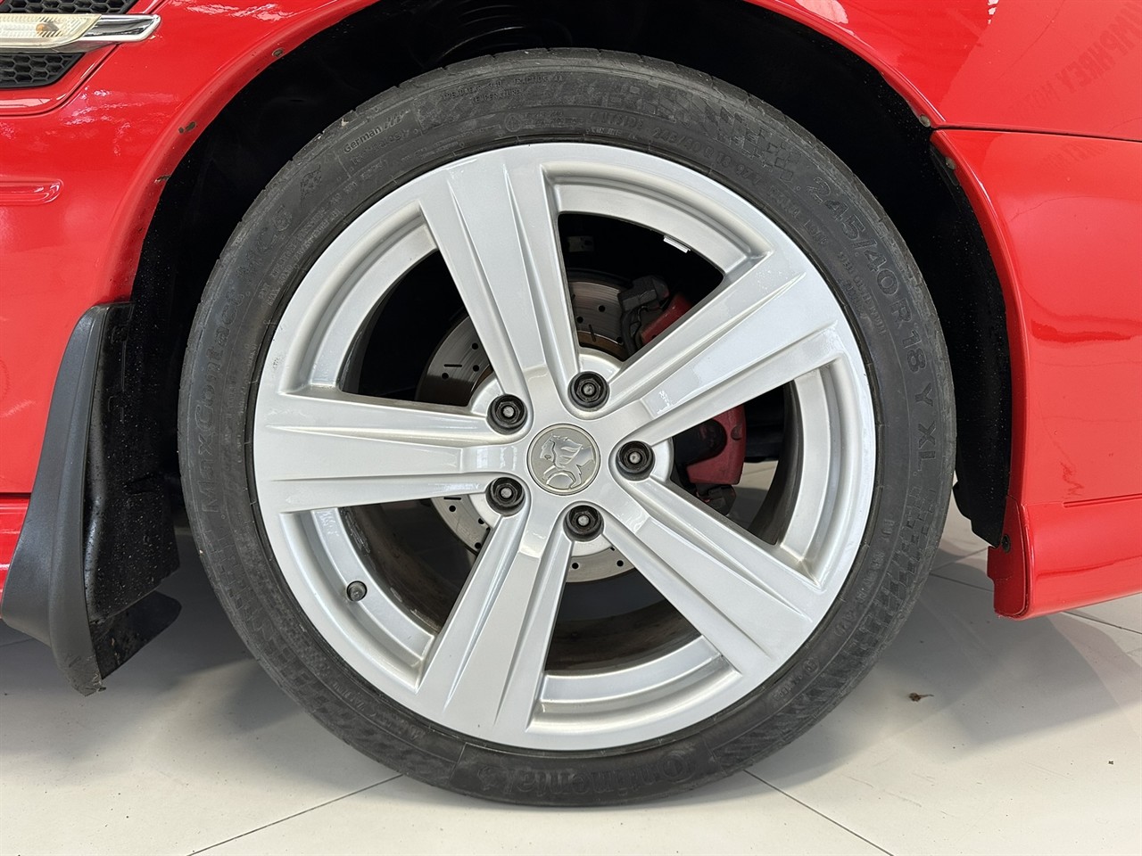 2005 Holden Commodore