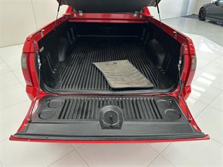 2001 Holden HSV - Thumbnail