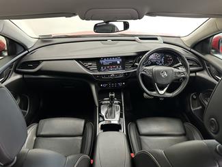 2018 Holden Commodore - Thumbnail