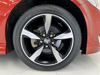 2016 Holden Commodore - Thumbnail