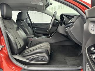 2016 Holden Commodore - Thumbnail