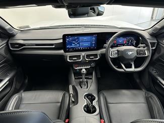 2024 Ford Mustang - Thumbnail