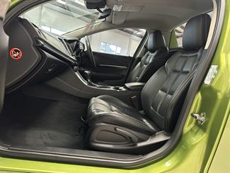 2016 Holden Commodore - Thumbnail