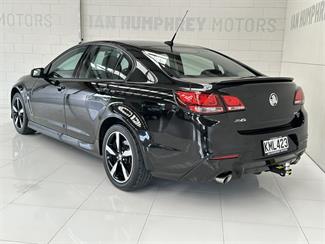 2017 Holden Commodore - Thumbnail