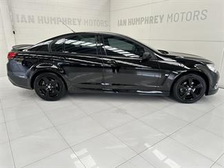 2016 Holden Commodore - Thumbnail