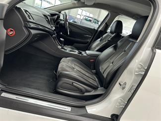 2015 Holden Commodore - Thumbnail