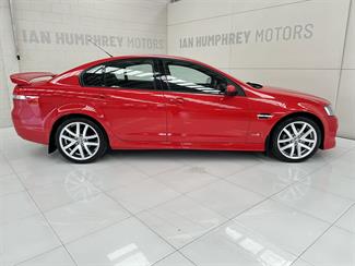 2011 Holden Commodore - Thumbnail