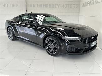 2026 Ford Mustang - Thumbnail