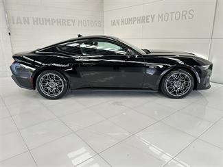 2026 Ford Mustang - Thumbnail