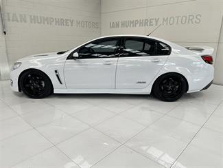 2016 Holden Commodore - Thumbnail