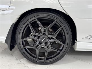 2006 Holden Commodore - Thumbnail